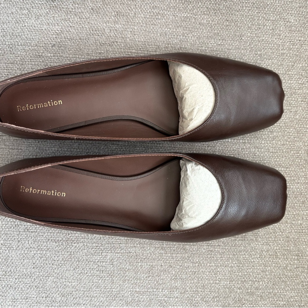 Reformation Brown Gathered-Toe Leather Ballet Flats - Picture 2 of 13